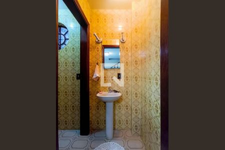 Casa à venda com 142m², 3 quartos e 3 vagas Casa à venda com 142m², 3 quartos e 3 vagasBanheiro 1