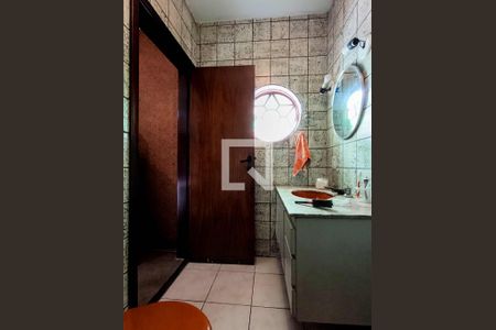 Casa à venda com 142m², 3 quartos e 3 vagas Casa à venda com 142m², 3 quartos e 3 vagasBanheiro 2