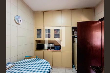 Casa à venda com 142m², 3 quartos e 3 vagas Casa à venda com 142m², 3 quartos e 3 vagasCozinha