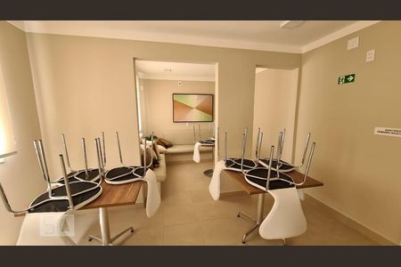 Apartamento para alugar com 40m², 2 quartos e sem vagaÁrea comum - Salão de festas