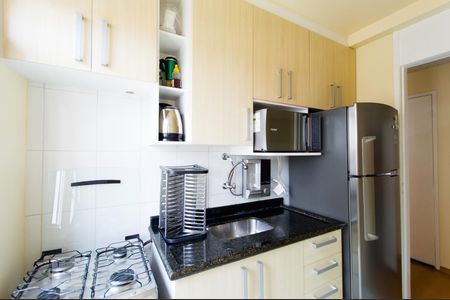 Cozinha de apartamento à venda com 2 quartos, 43m² em Cidade Luz, São Paulo