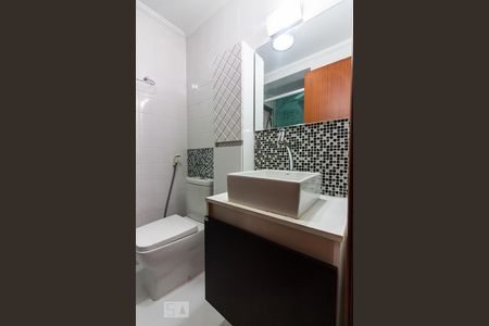 Banheiro de apartamento para alugar com 2 quartos, 70m² em Bussocaba, Osasco