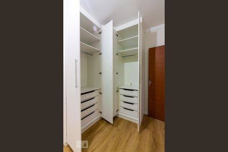 Quarto 2 de apartamento para alugar com 2 quartos, 70m² em Bussocaba, Osasco