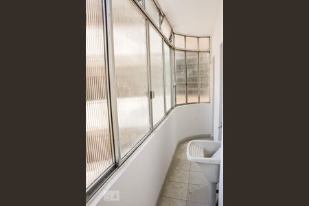 Apartamento à venda com 110m², 4 quartos e 1 vaga Apartamento à venda com 110m², 4 quartos e 1 vagaDetalhe da area de serviço