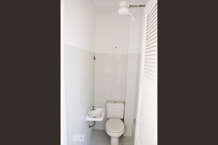 Apartamento à venda com 110m², 4 quartos e 1 vaga Apartamento à venda com 110m², 4 quartos e 1 vagaBanheiro de Serviço