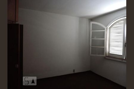 Quarto de casa para alugar com 3 quartos, 305m² em Vila Guarani (z Sul), São Paulo