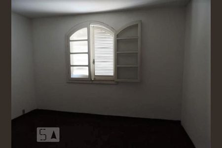 Quarto de casa para alugar com 3 quartos, 305m² em Vila Guarani (z Sul), São Paulo
