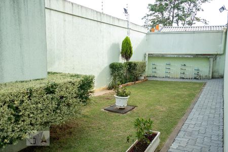 Casa de condomínio à venda com 64m², 2 quartos e 1 vaga Casa de condomínio à venda com 64m², 2 quartos e 1 vagaÁrea comum