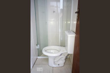 Casa de condomínio à venda com 64m², 2 quartos e 1 vaga Casa de condomínio à venda com 64m², 2 quartos e 1 vagaBanheiro da Suíte 2