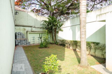 Casa de condomínio à venda com 64m², 2 quartos e 1 vaga Casa de condomínio à venda com 64m², 2 quartos e 1 vagaÁrea comum