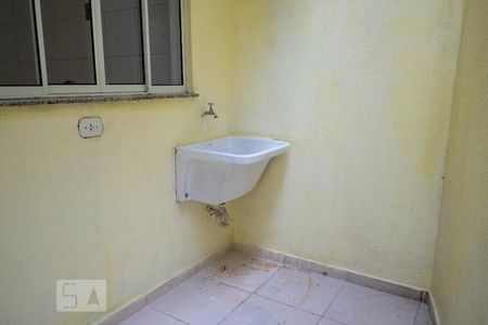 Casa de condomínio à venda com 64m², 2 quartos e 1 vaga Casa de condomínio à venda com 64m², 2 quartos e 1 vagaLavanderia