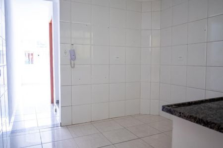 Casa de condomínio à venda com 64m², 2 quartos e 1 vaga Casa de condomínio à venda com 64m², 2 quartos e 1 vagaCozinha