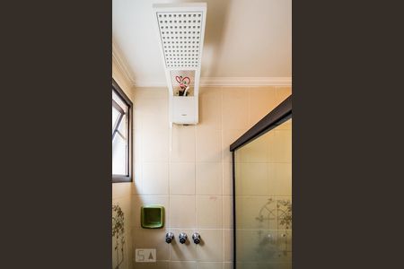 Apartamento à venda com 120m², 3 quartos e 2 vagasChuveiro