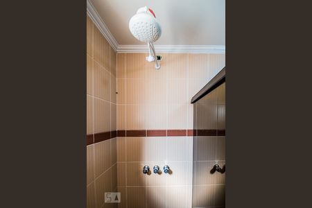 Apartamento à venda com 120m², 3 quartos e 2 vagasChuveiro