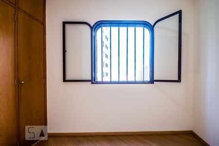 Quarto 1 de apartamento à venda com 3 quartos, 120m² em Cambuí, Campinas