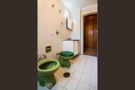 Apartamento à venda com 120m², 3 quartos e 2 vagasBanheiro da Suíte