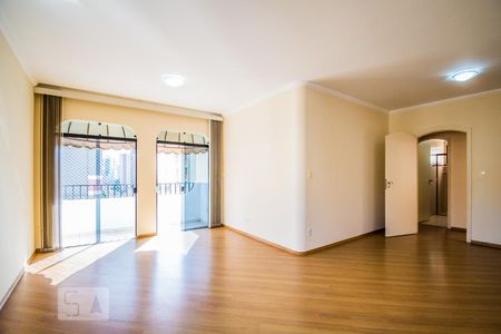 Sala de apartamento à venda com 3 quartos, 120m² em Cambuí, Campinas