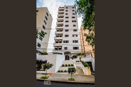 Apartamento à venda com 120m², 3 quartos e 2 vagasFachada
