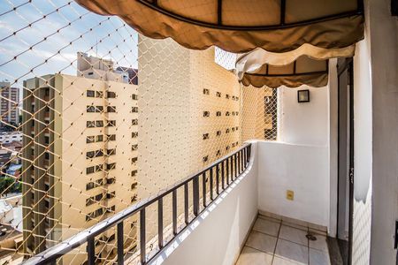 Varanda da Sala de apartamento à venda com 3 quartos, 120m² em Cambuí, Campinas
