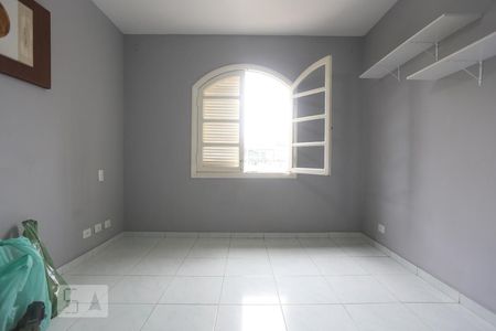 Quarto 1 de casa para alugar com 3 quartos, 220m² em Jardim Ester, São Paulo