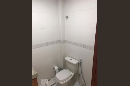 Apartamento à venda com 160m², 3 quartos e 2 vagasBanheiro Empregada