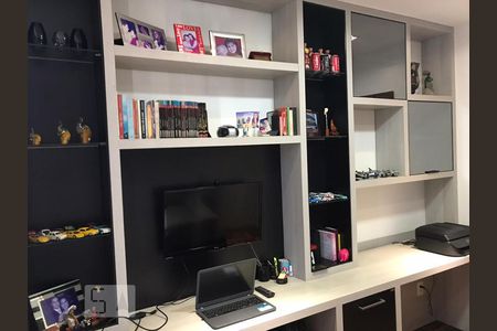 Apartamento à venda com 160m², 3 quartos e 2 vagasEscritório