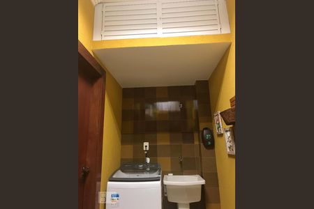 Apartamento à venda com 160m², 3 quartos e 2 vagasLavanderia