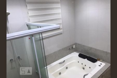 Apartamento à venda com 160m², 3 quartos e 2 vagasBanheiro Quarto 1