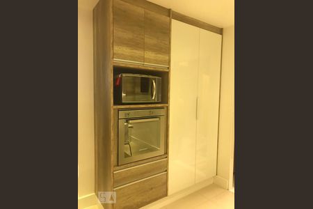 Apartamento à venda com 160m², 3 quartos e 2 vagasCozinha