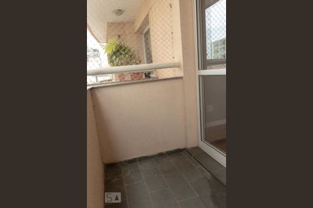 Apartamento para alugar com 80m², 3 quartos e 1 vaga Apartamento para alugar com 80m², 3 quartos e 1 vagaSacada da Sala