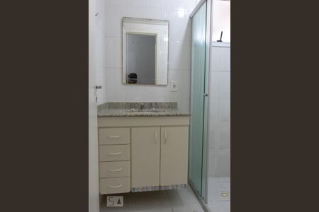 Apartamento para alugar com 80m², 3 quartos e 1 vaga Apartamento para alugar com 80m², 3 quartos e 1 vagaBanheiro