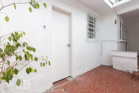 Casa para alugar com 132m², 2 quartos e sem vagaQuintal