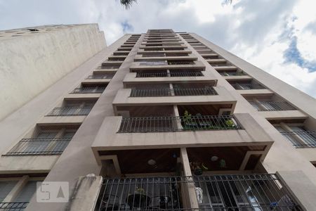 Apartamento à venda com 74m², 2 quartos e 2 vagasFachada