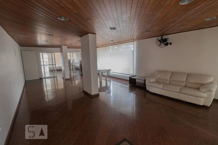 Apartamento à venda com 74m², 2 quartos e 2 vagasÁrea comum - Salão de festas