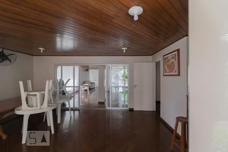 Apartamento à venda com 74m², 2 quartos e 2 vagasÁrea comum - Salão de festas