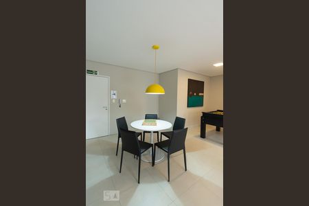 Studio à venda com 37m², 1 quarto e sem vaga Studio à venda com 37m², 1 quarto e sem vagaSala de Jogos