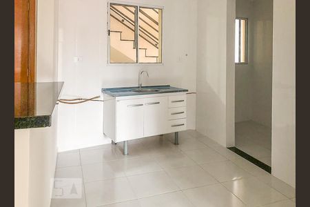 Cozinha de apartamento para alugar com 2 quartos, 55m² em Chácara Inglesa, São Paulo
