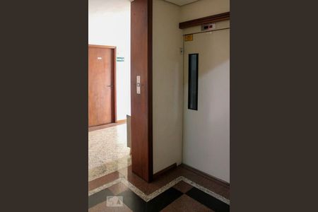 Apartamento à venda com 56m², 2 quartos e 1 vagaHall