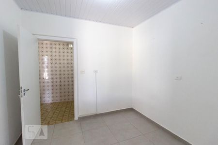 Quarto de casa à venda com 2 quartos, 90m² em Vila Pereira Cerca, São Paulo