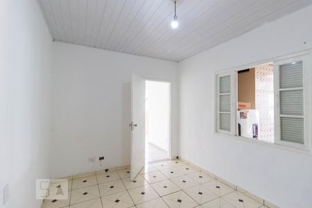 Quarto de casa à venda com 2 quartos, 90m² em Vila Pereira Cerca, São Paulo