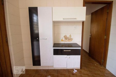 Cozinha 1 - Armários de casa para alugar com 2 quartos, 120m² em Jardim Pacaembu, Jundiaí