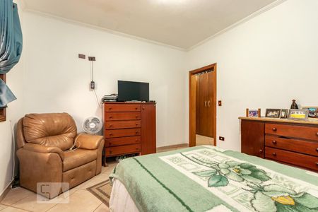 Suíte  de casa para alugar com 4 quartos, 370m² em Vila Ré, São Paulo