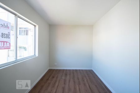 Quarto 3 de apartamento para alugar com 3 quartos, 63m² em Itaguaçu, Florianópolis