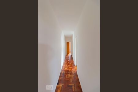 Casa para alugar com 160m², 3 quartos e 2 vagasCorredor