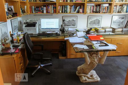 Apartamento à venda com 157m², 4 quartos e sem vagaQuarto 1