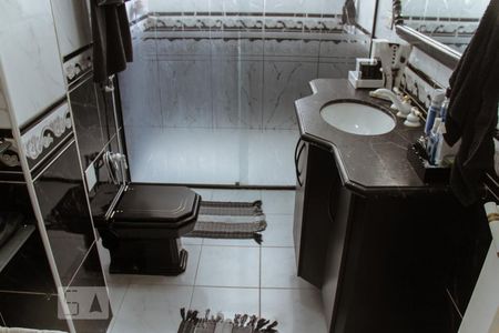 Apartamento à venda com 157m², 4 quartos e sem vagaBanheiro