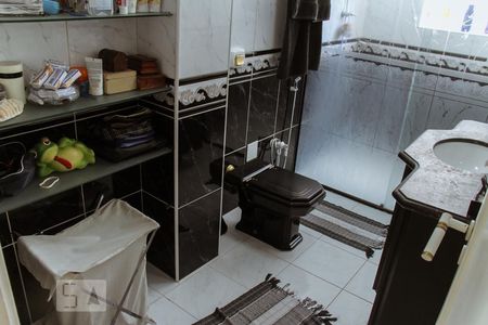 Apartamento à venda com 157m², 4 quartos e sem vagaBanheiro