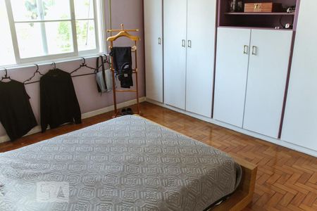 Apartamento à venda com 157m², 4 quartos e sem vagaQuarto 3 - Armários