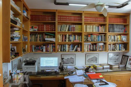 Apartamento à venda com 157m², 4 quartos e sem vagaQuarto 1