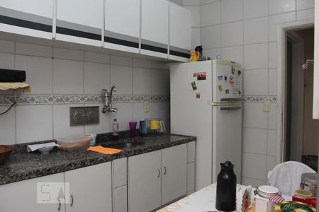 Apartamento à venda com 80m², 2 quartos e 1 vagaCOZINHA
